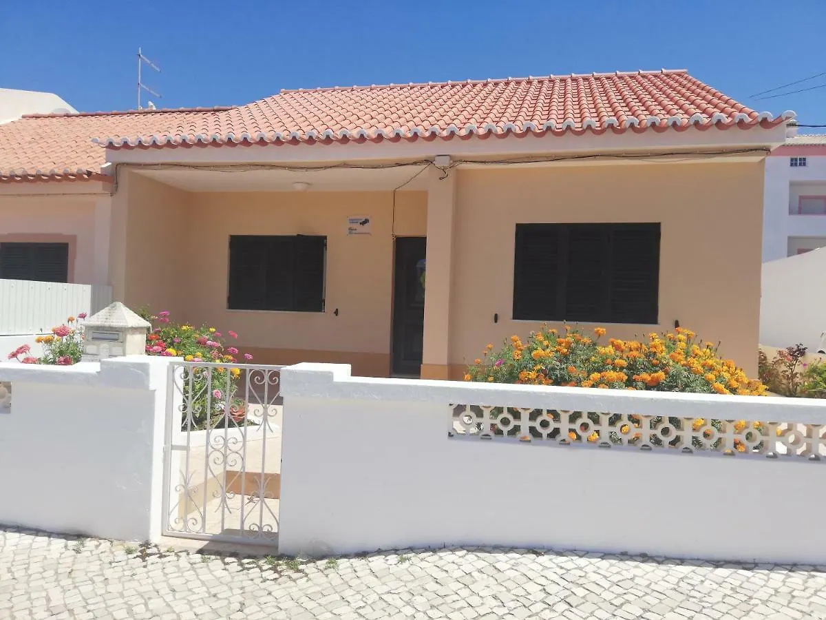 Casa Fernandes Holiday home Burgau