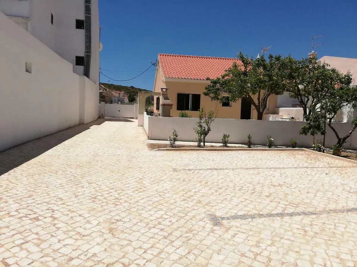 Casa Fernandes Holiday home Burgau